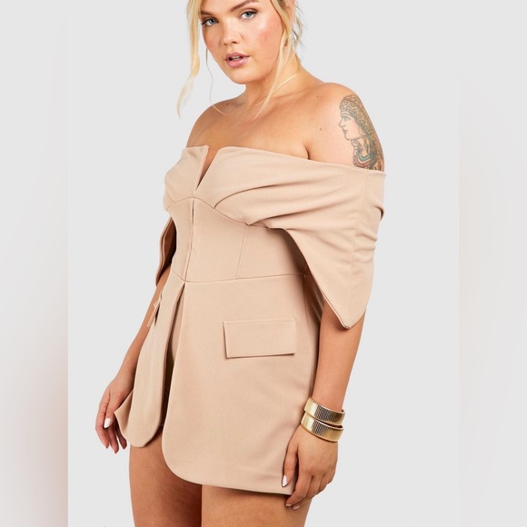 Plus Scuba Crepe Corset Hook & Eye Detail Off The Shoulder Blazer Romper - Picture 2 of 4